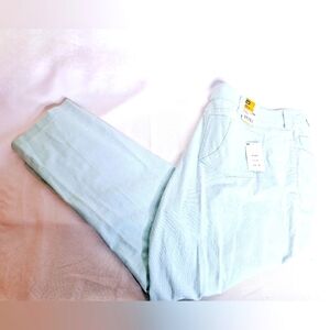 NWT Lee brand "The Thin Mint" Plus-size preppy, cropped, summer,  jeans.